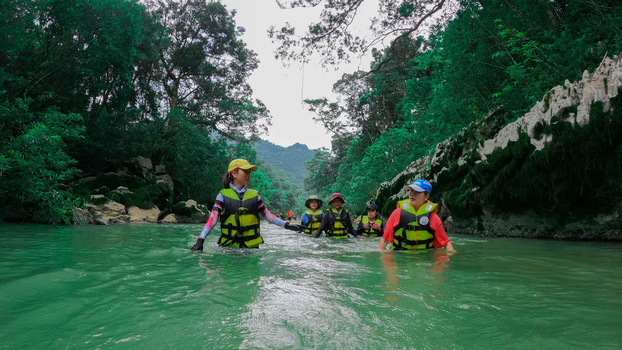 Trải nghiệm bơi ở hồ