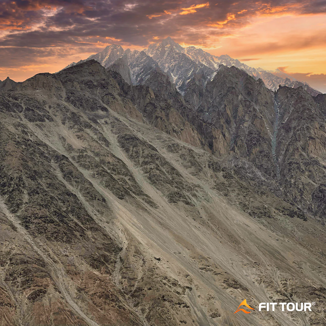 Cảnh đẹp ở đèo Khardung La