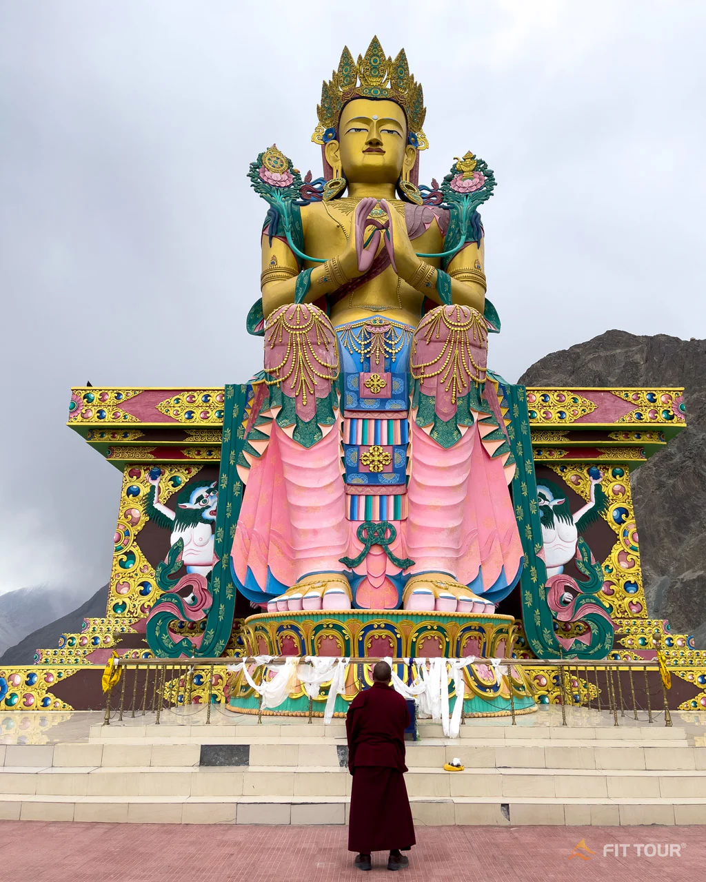 Bức tượng Phật Maitrayi ở tu viện Diskit