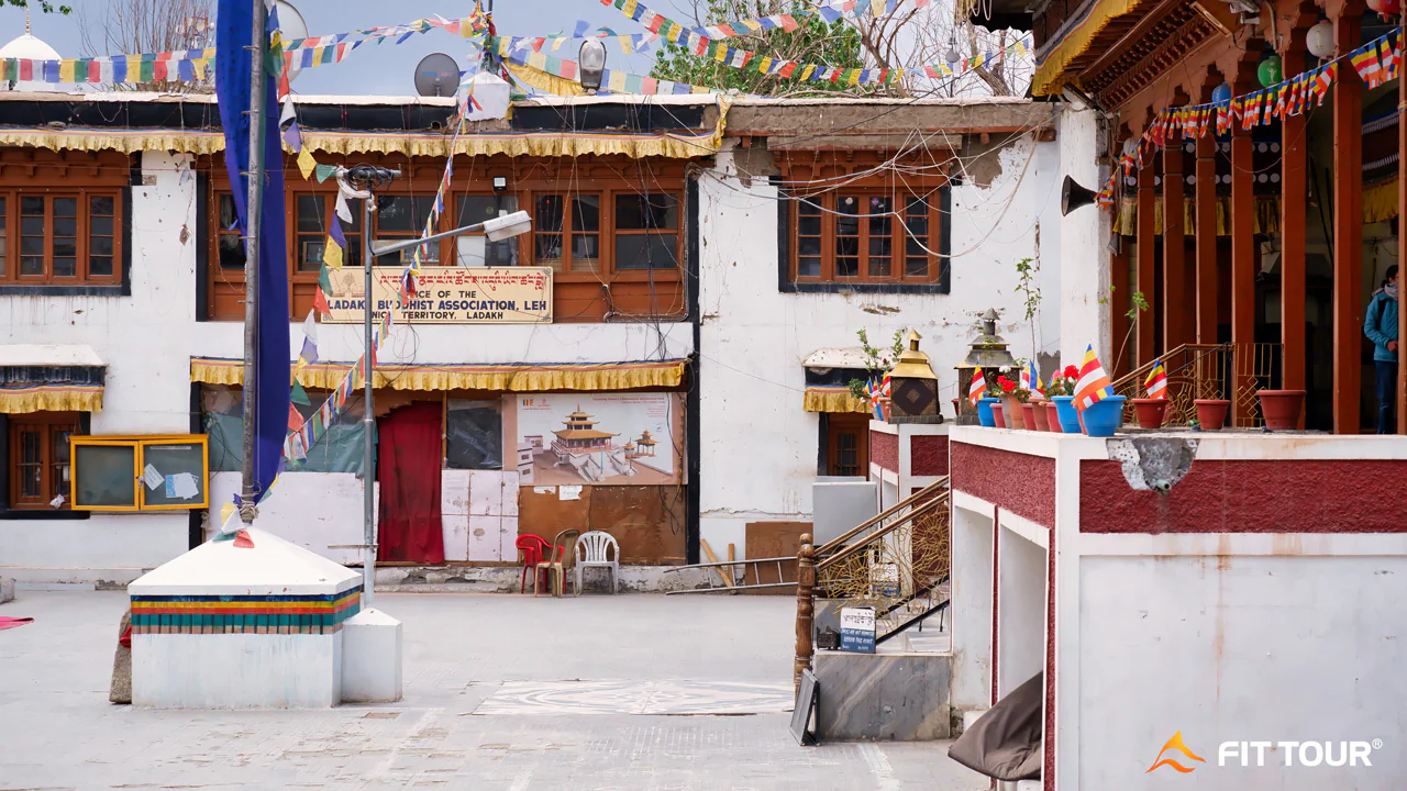Trong khuôn viên một trung tâm Phật giáo ở Ladakh