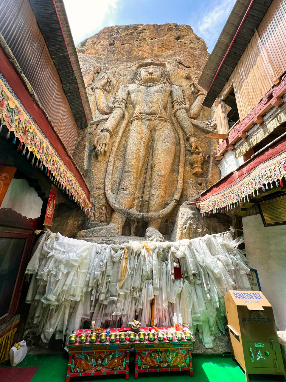 Tu viện Mulbekh Ladakh