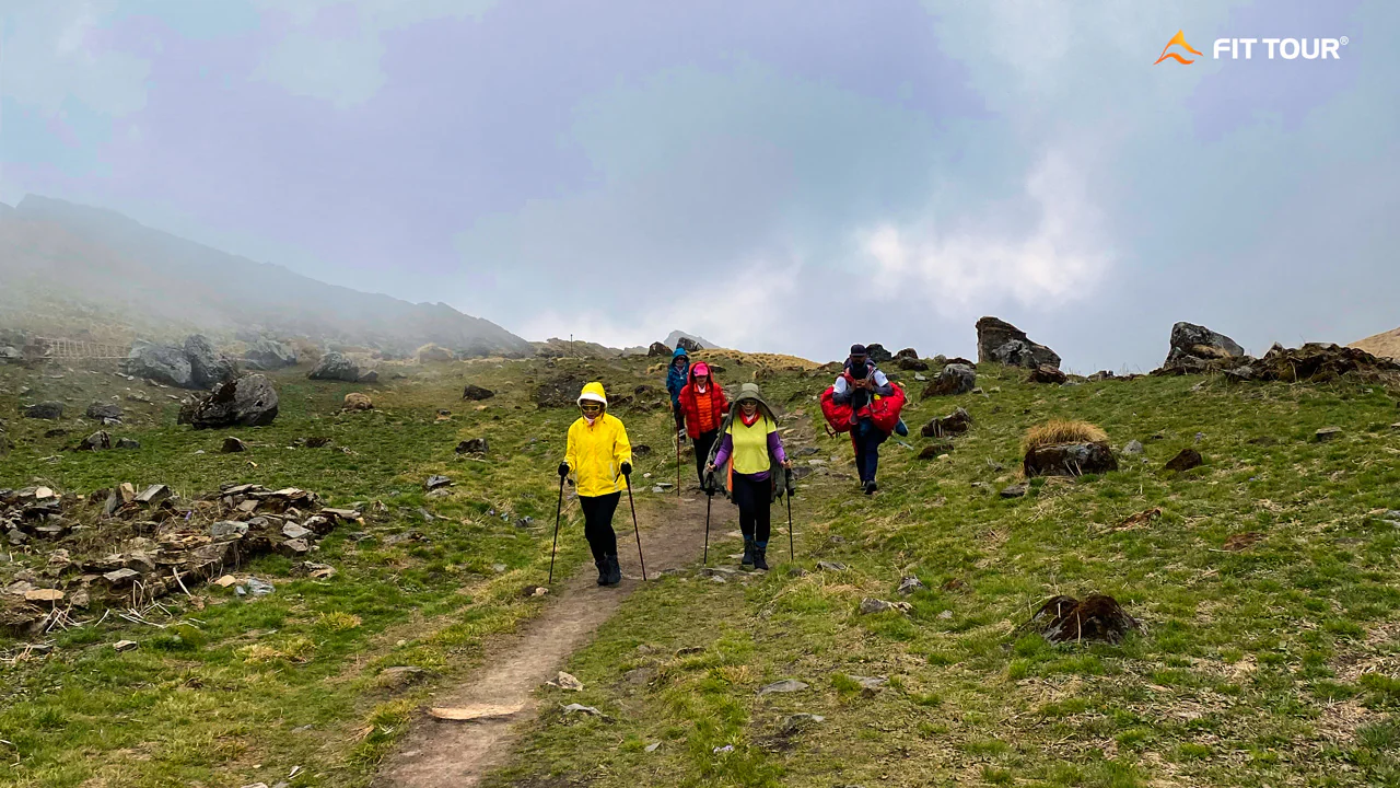 Trek Annapurna Base Camp đi giữa những ngọn núi sừng sững