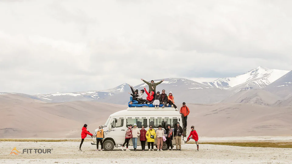 Nhóm khách Ladakh 11 cùng Fit Tour 2022