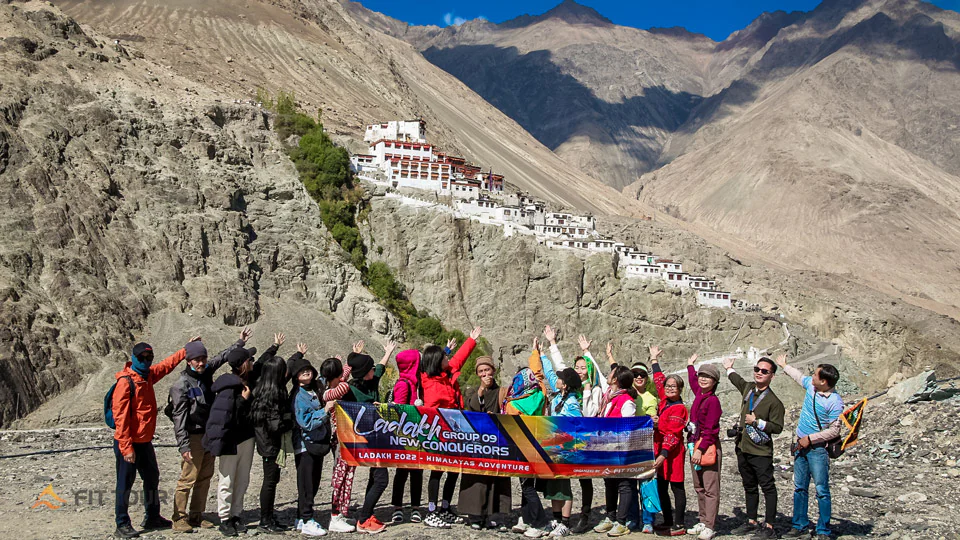 Nhóm khách Ladakh 15 cùng Fit Tour 2022