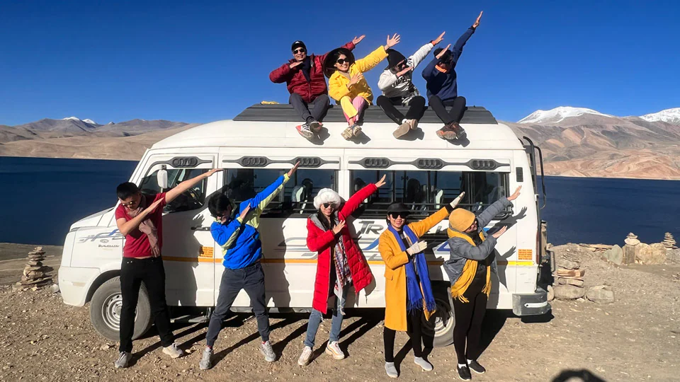 Nhóm khách Ladakh 18 cùng Fit Tour 2022