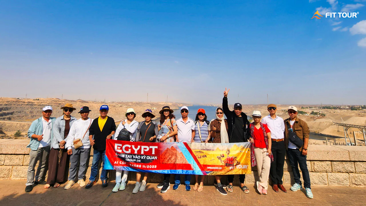 Đoàn khách FIT Tour check-in tại Luxor Ai Cập