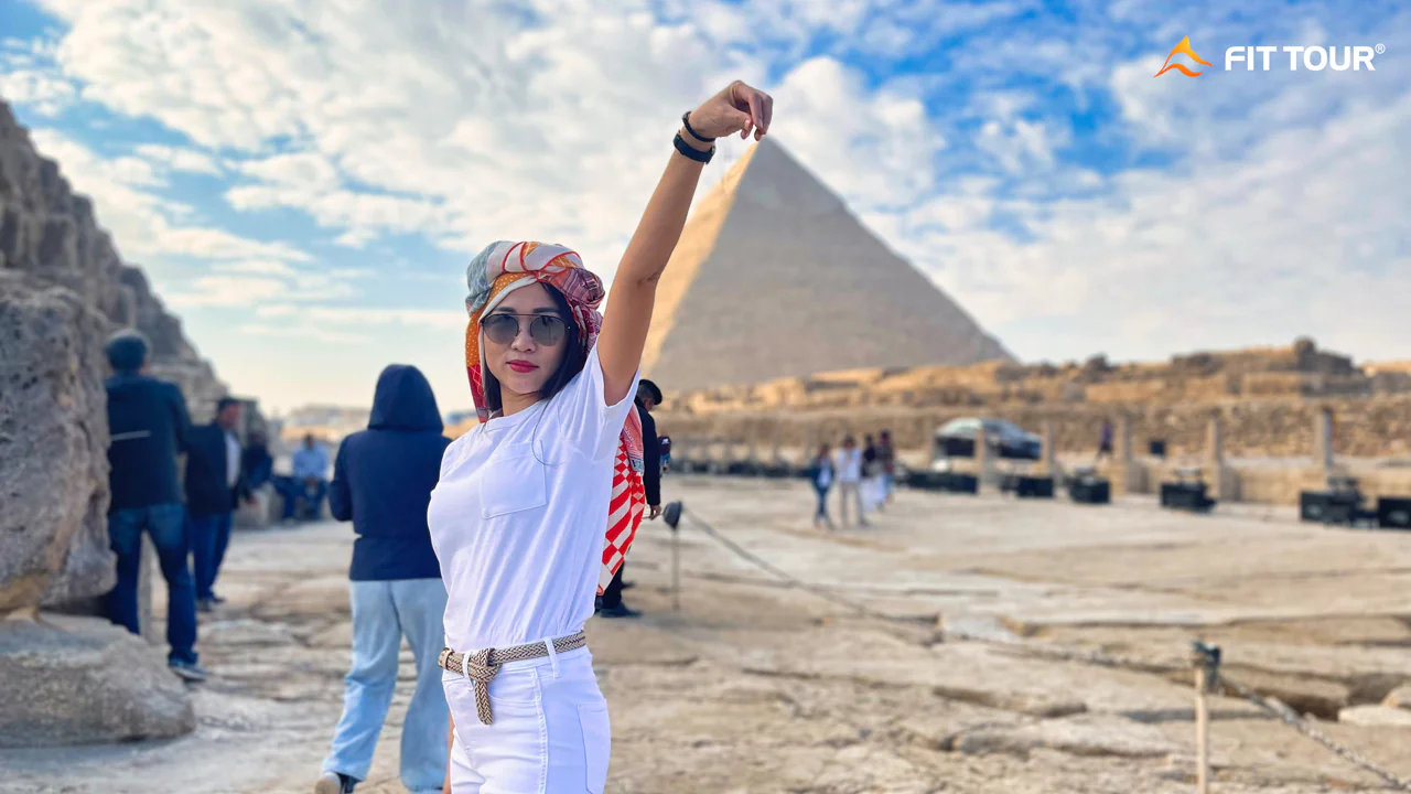 Du khách Việt check-in Kim tự tháp Giza