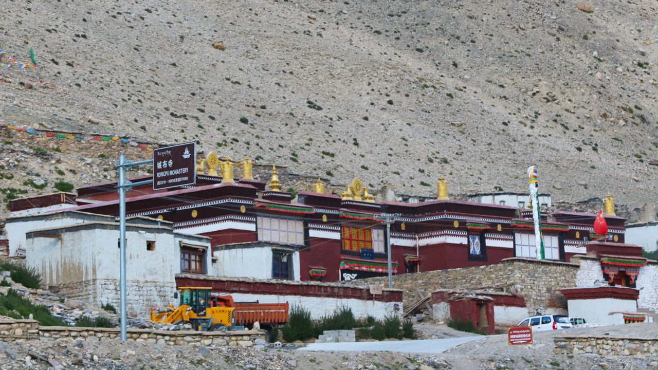 Tu viện Rongbuk