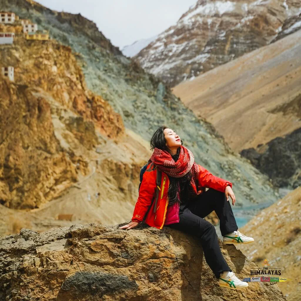 Đặng Thùy Dương tận hưởng không khí núi non Ladakh