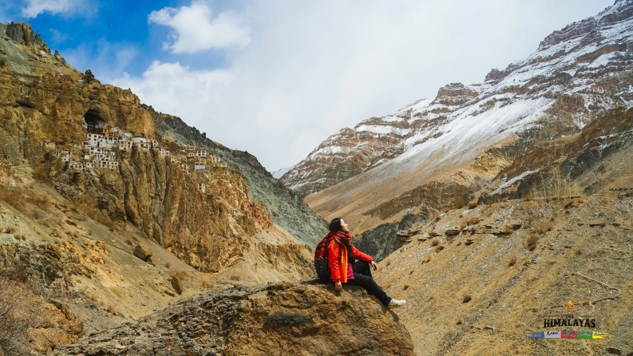 Đặng Thùy Dương tại 1 tu viện ở Zanskar