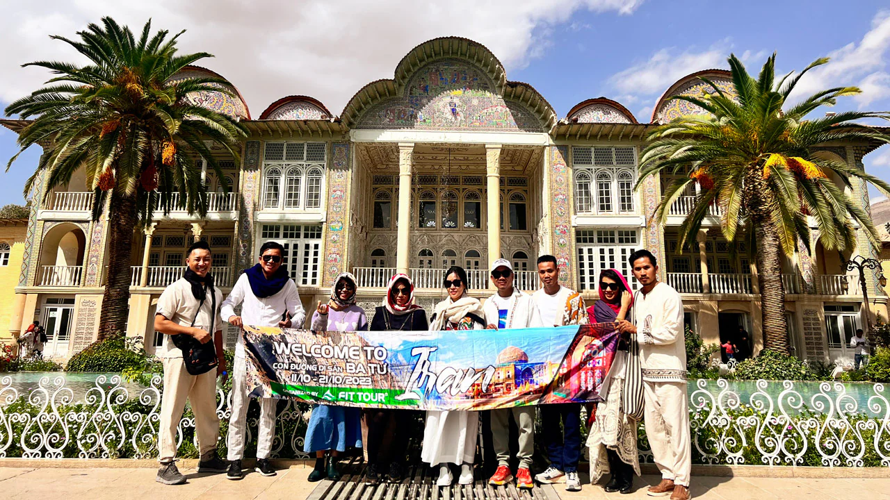 Ảnh khách hàng tour Iran