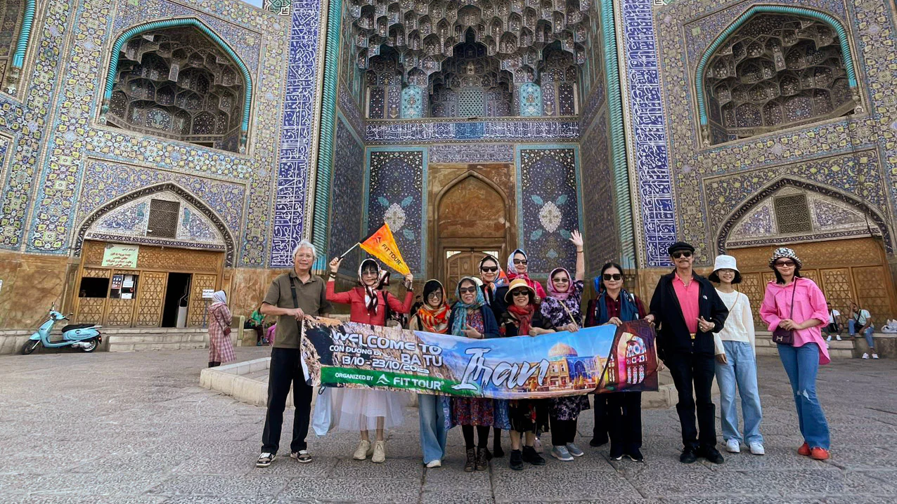 Ảnh khách hàng tour Iran