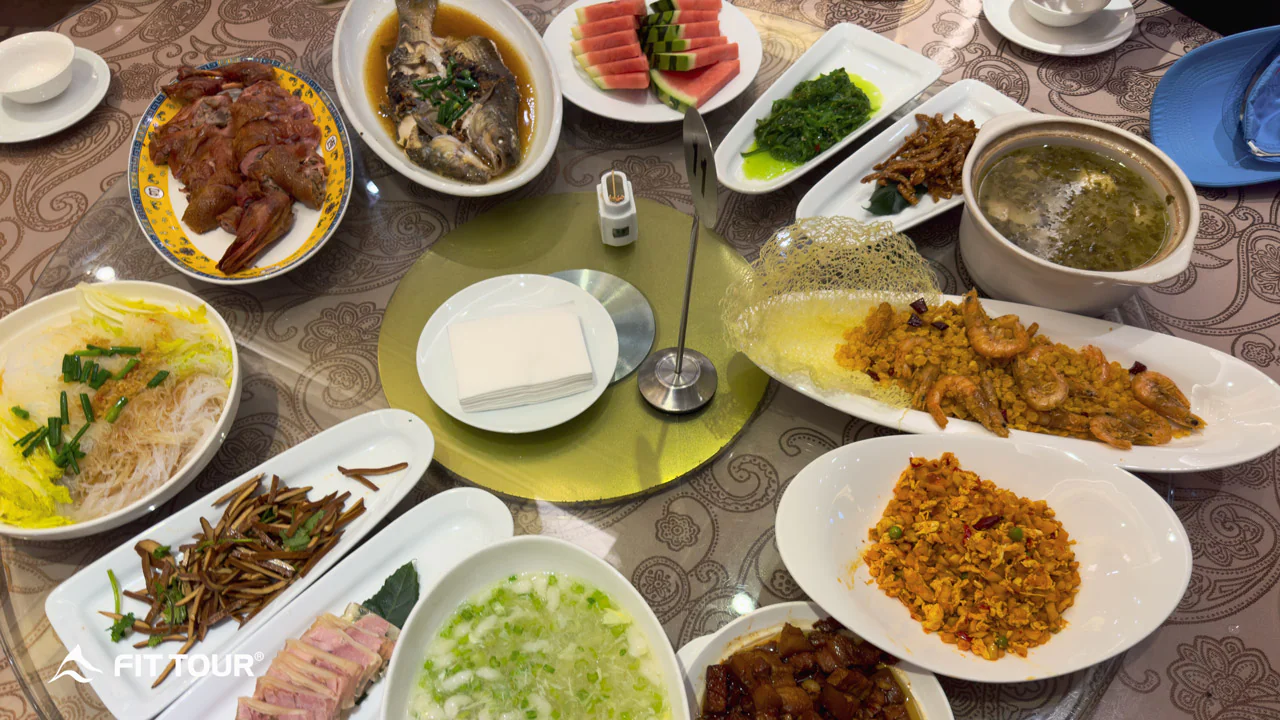 Bữa ăn trong chuyến Company Trip Trung Quốc p3