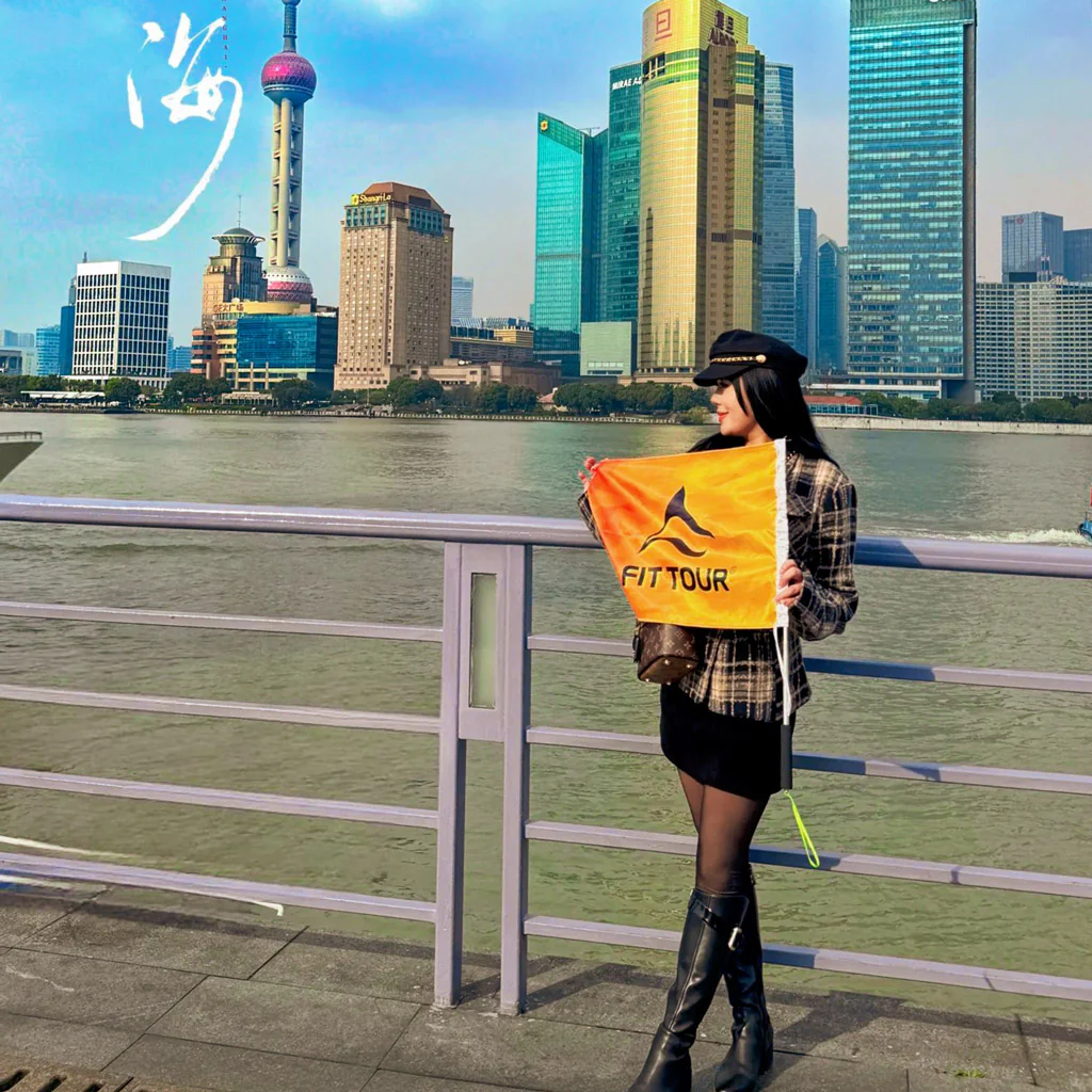 Du khách check in Thượng Hải cùng Fit Tour