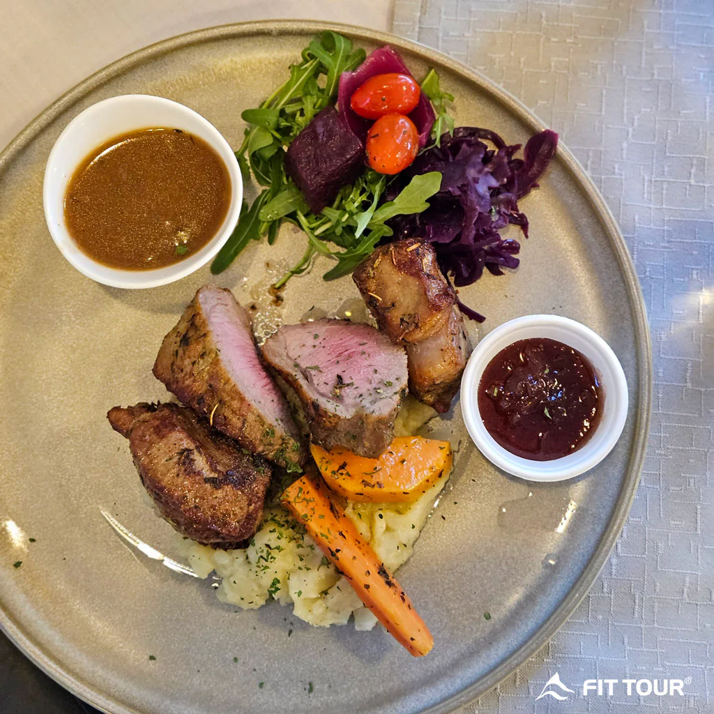 Món steak hấp dẫn tại nhà hàng Sjavargrillid