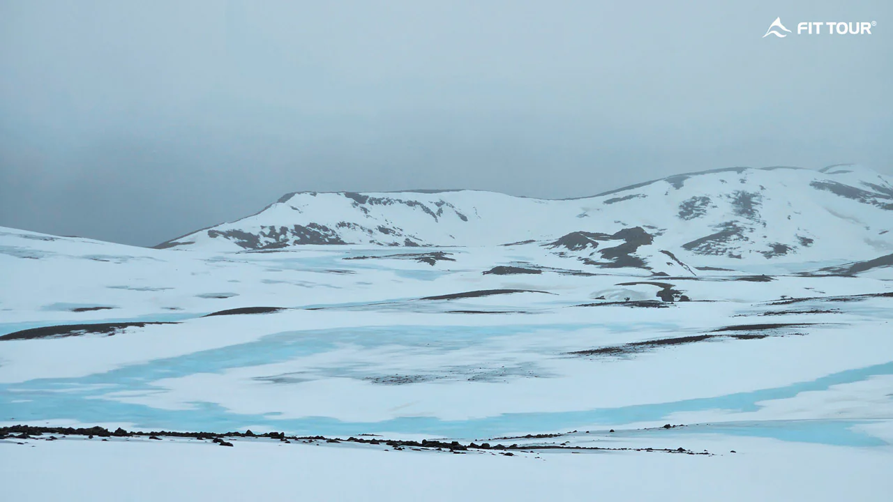 Mùa đông trắng xoá ở Iceland