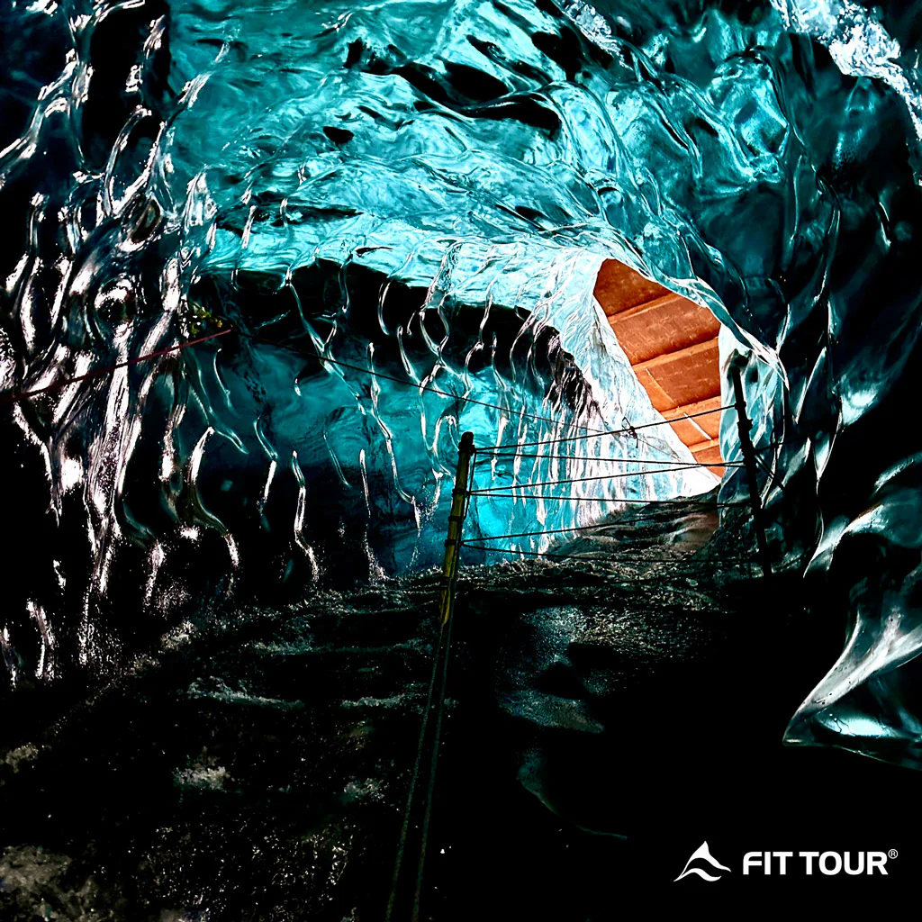 Những hình ảnh tuyệt đẹp của hang động băng vùng Vatnajokull ở Iceland p6