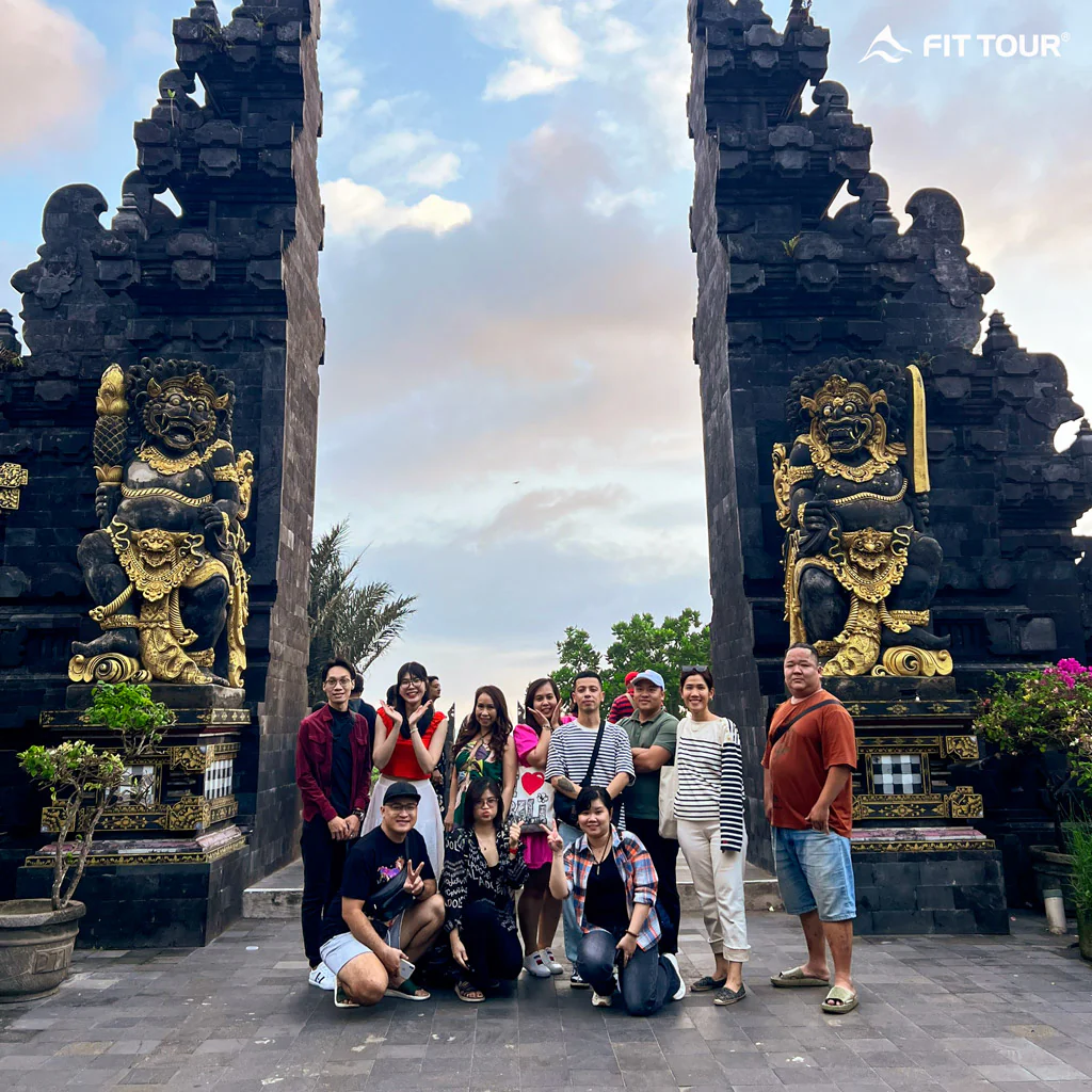 Cổng đên Tanah Lot – Bali