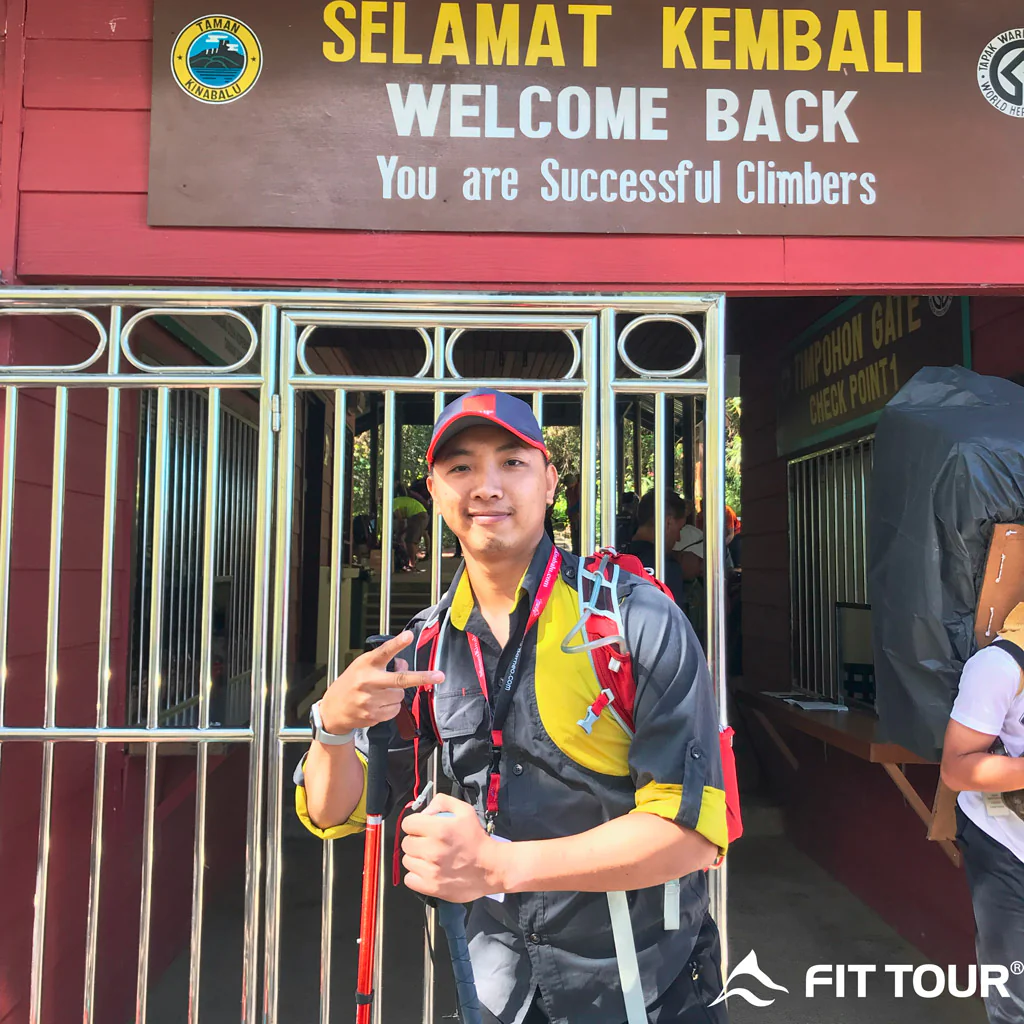 Check in chặng mở đầu cho đường lên núi Kembali