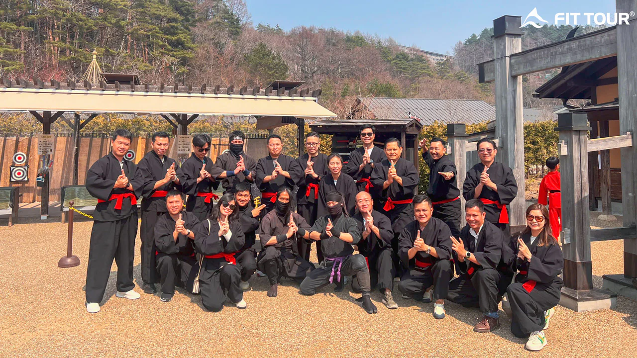Đoàn PHTD và BMD trải nghiệm hóa thân Ninja tại làng Shinobi no Sato, Nhật Bản cùng FIT TOUR