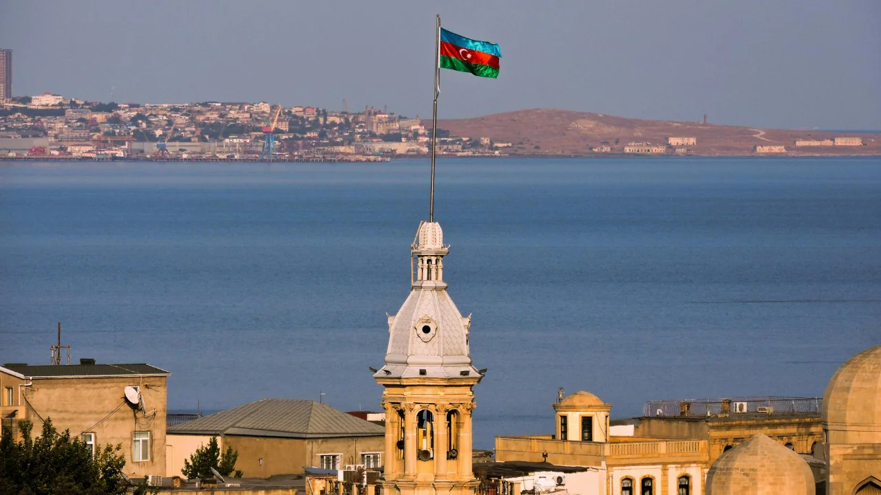 Lá cờ Azerbaijan tung bay