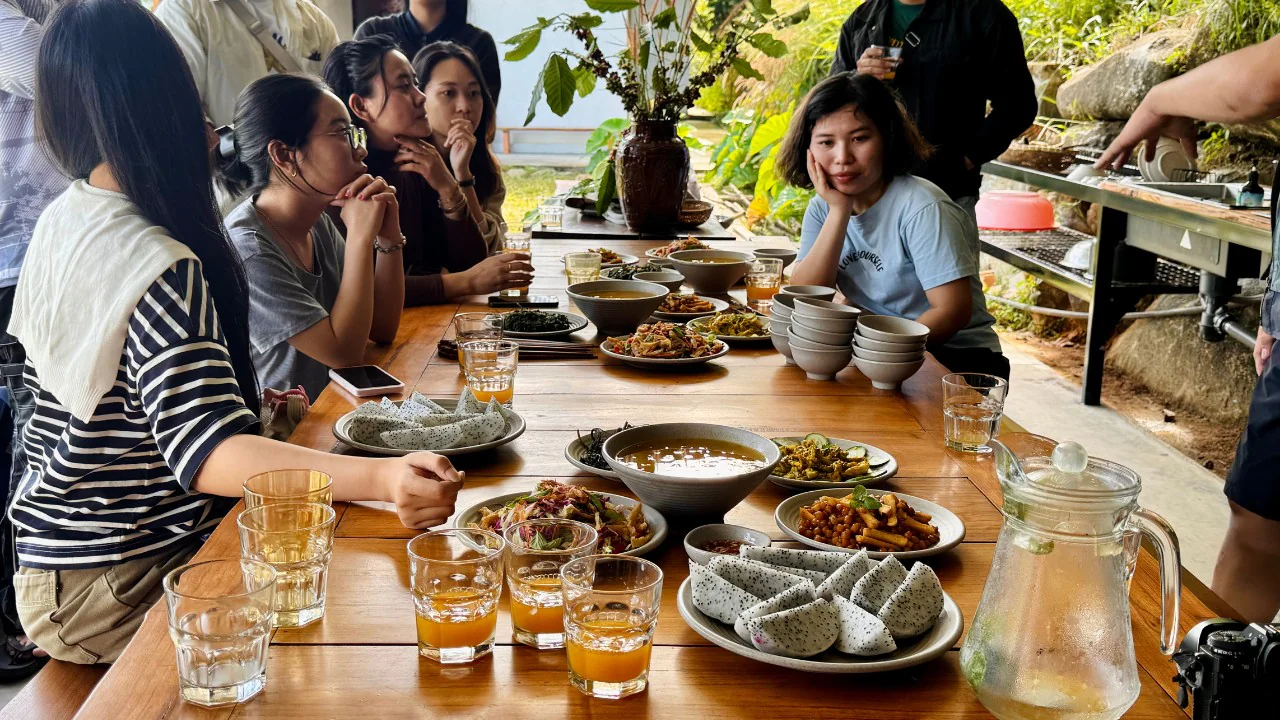 Bữa ăn thân mật gắn kết
