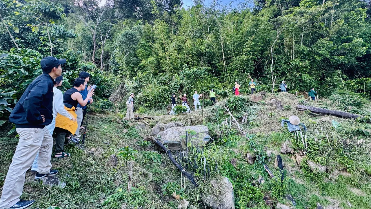 Khám phá địa hình tự nhiên