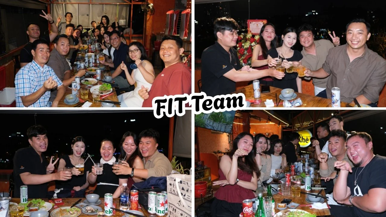 FIT Team cùng nhau nâng ly chúc mừng trong buổi tiệc tất niên ấm cúng và sôi động