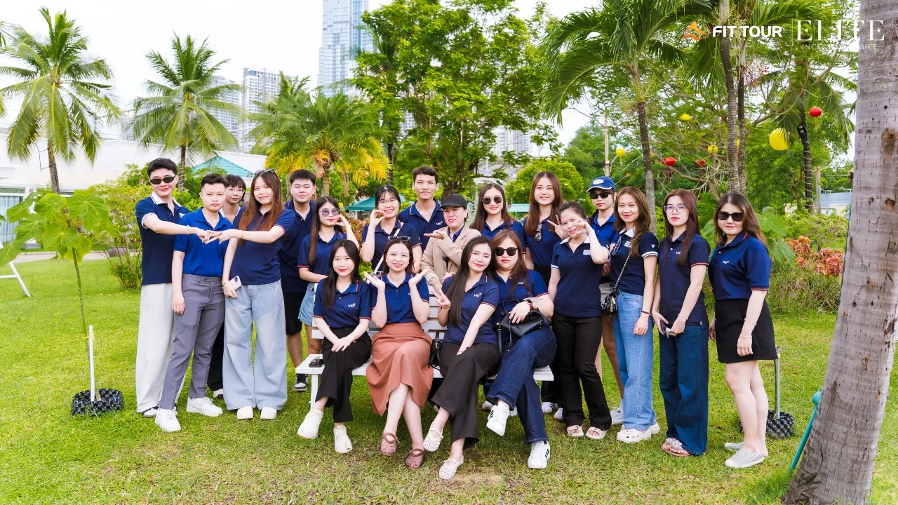 Dùng bữa sáng KDL Tân Cảng - Tour VIB Digital