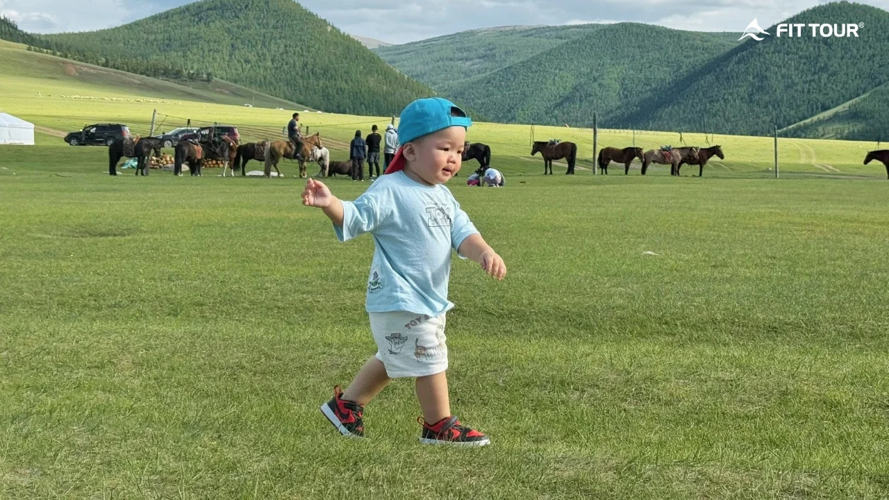 Du Lịch Mông Cổ Cùng Em Bé 18 Tháng