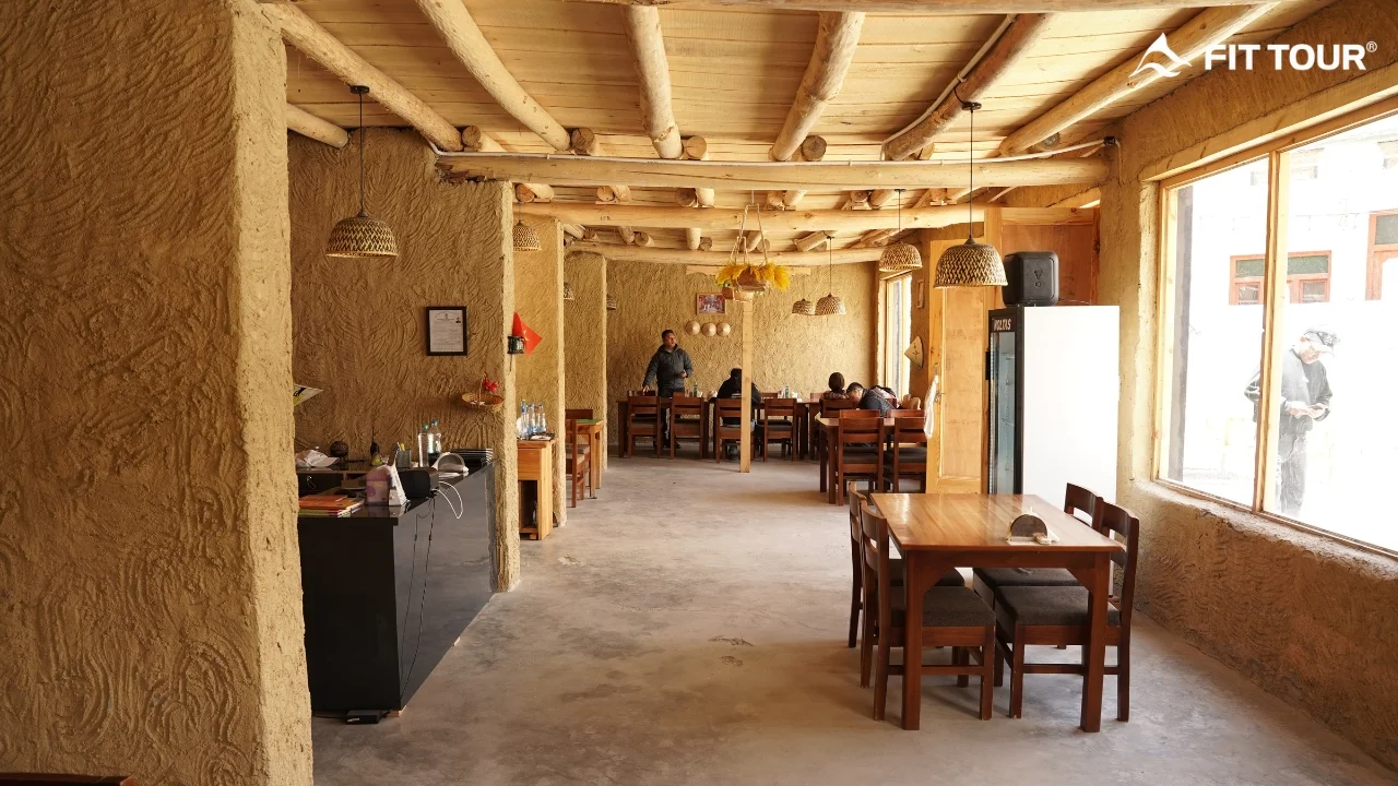 Không gian nhà hàng tại Leh Ladakh