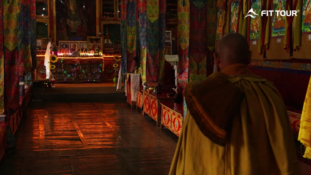 Khong Gian Linh Thieng Ben Trong Diskit Monastery