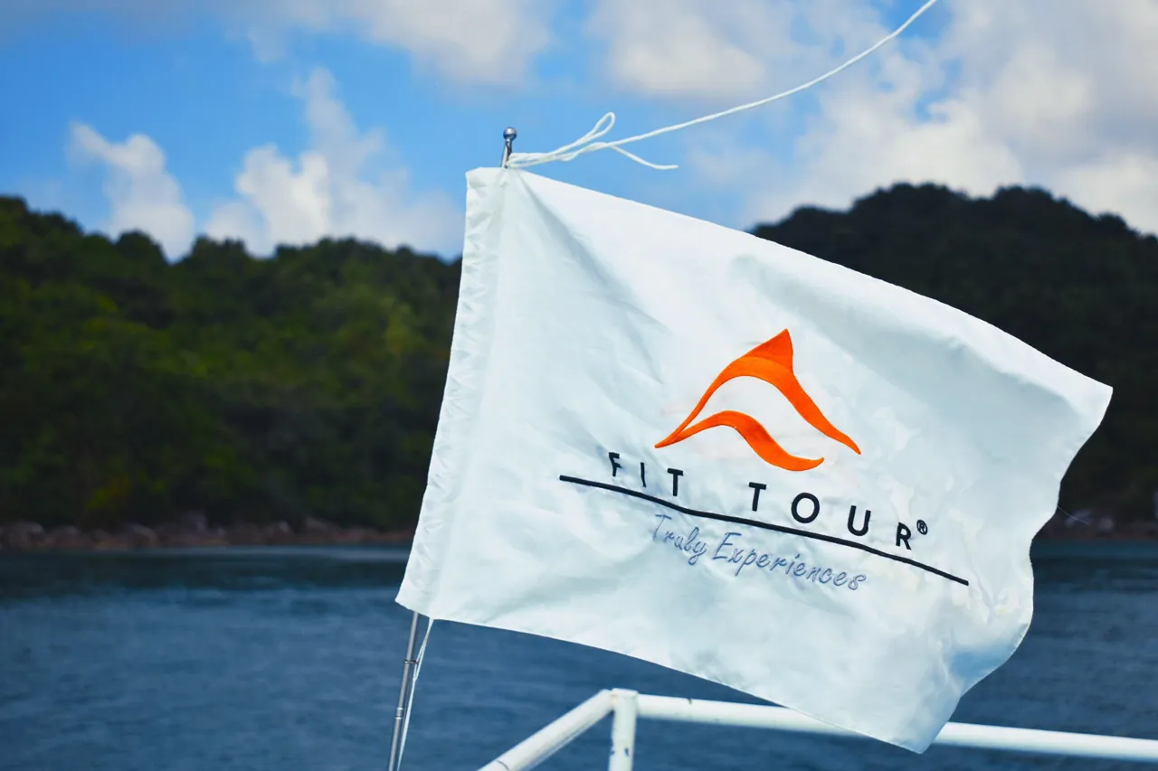 Đội ngũ FIT Tour đồng hành cùng Birdeye tại Đảo Ngọc