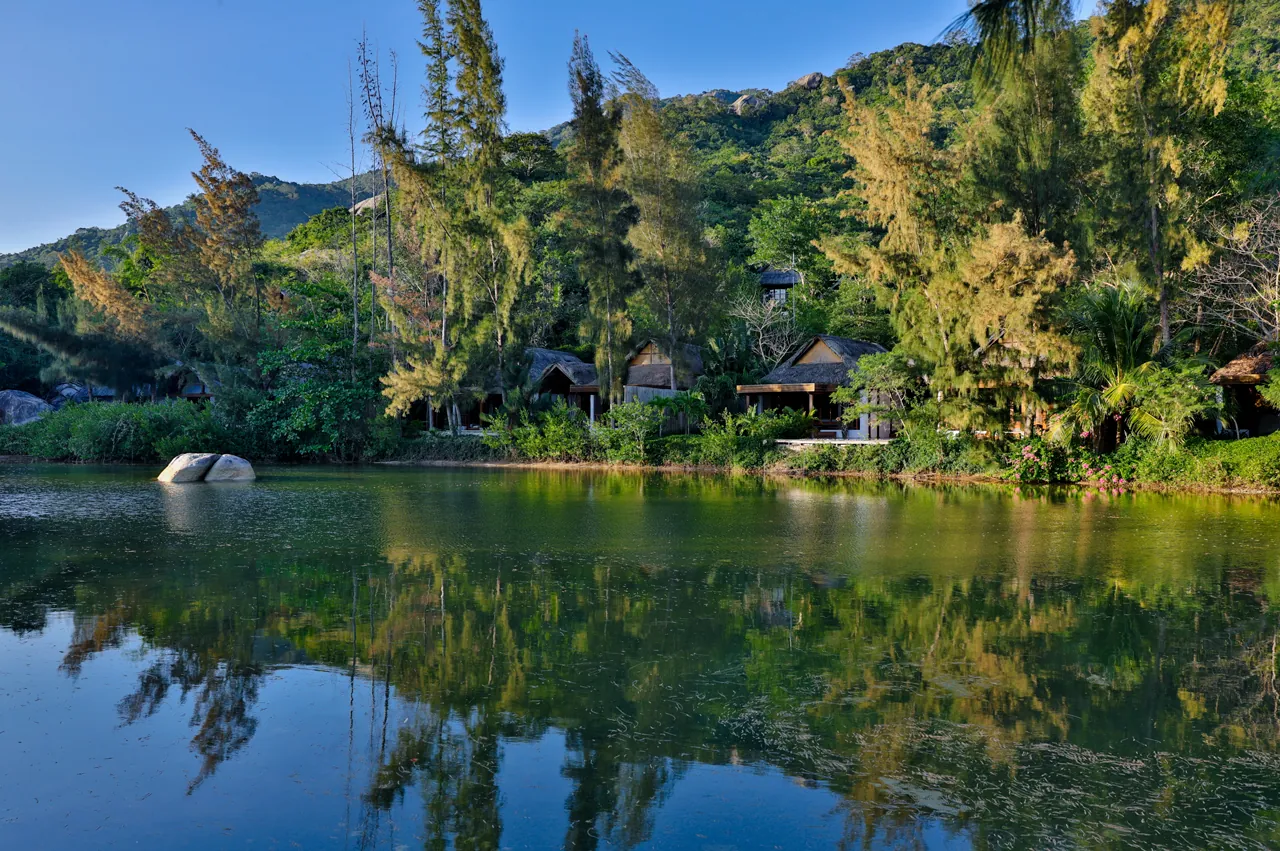 Lagoon view ở Ninh Vân Bay resort