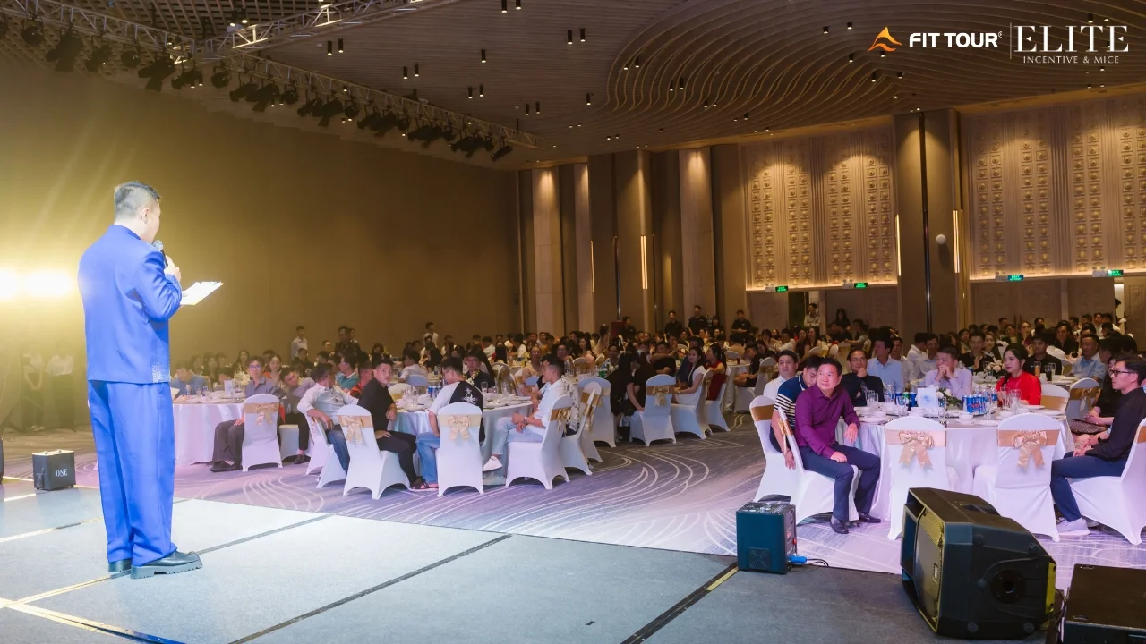 MC điều phối đêm Gala Dinner