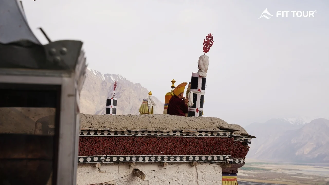 Nha Su Thoi Ken Tren Mai Tu Vien Diskit Ladakh