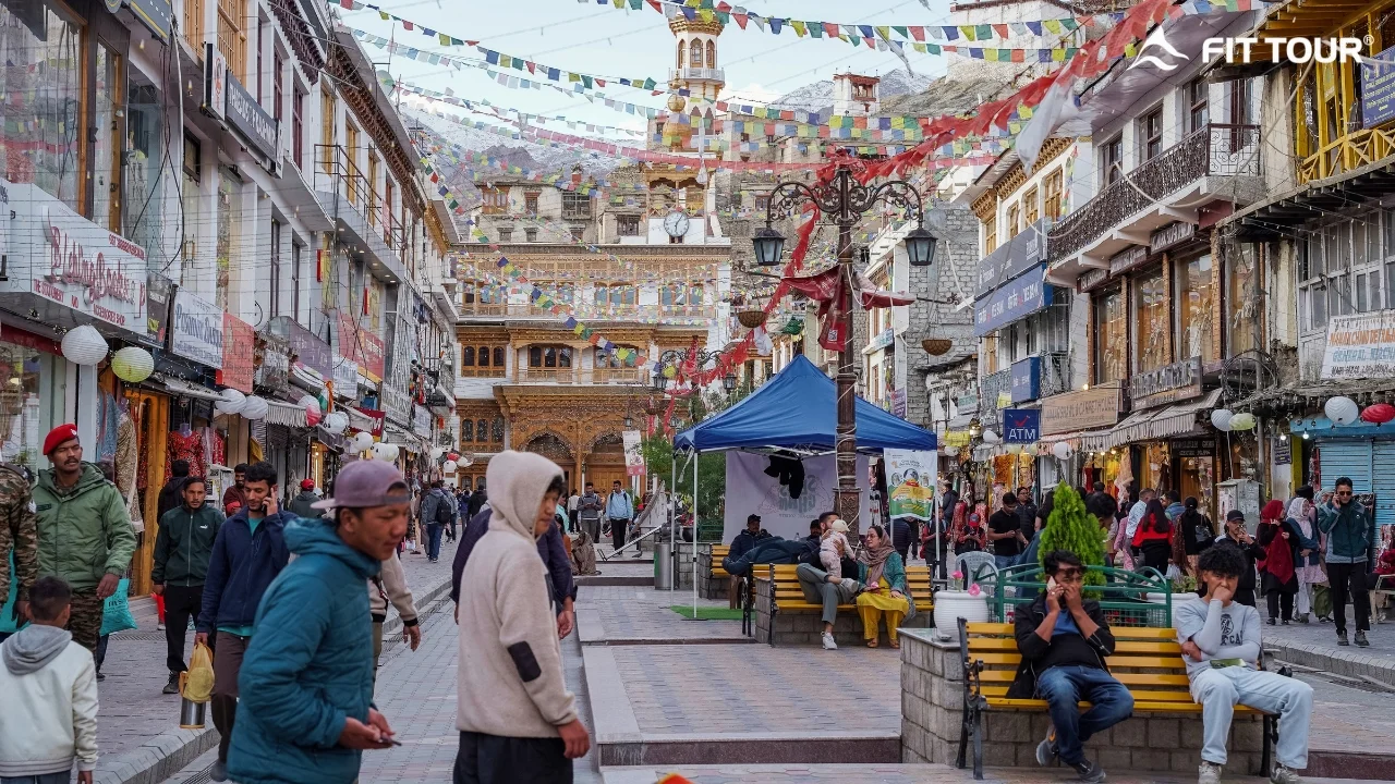 Phố đi bộ Main Bazaar Leh
