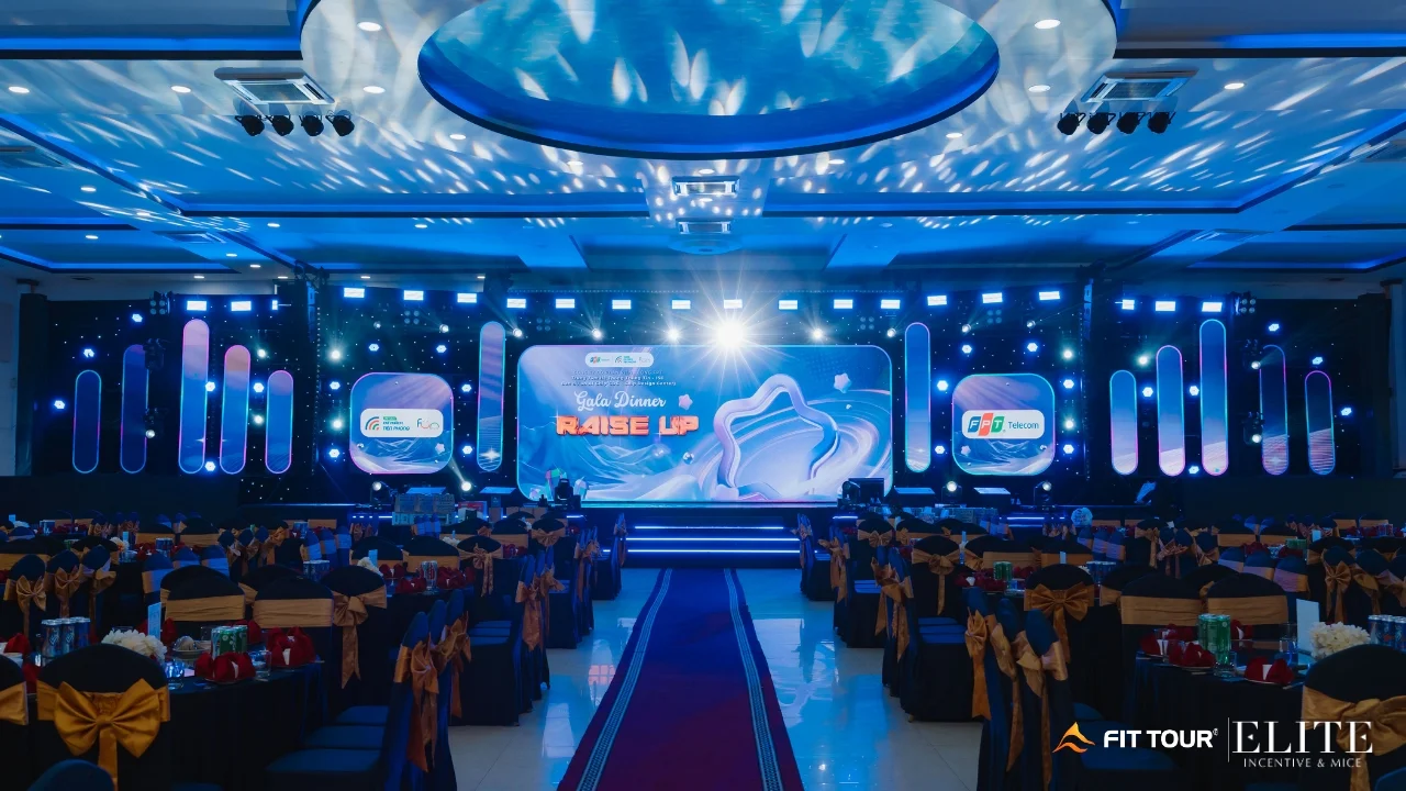 Sân khấu Gala Dinner hoành tráng Raise Up