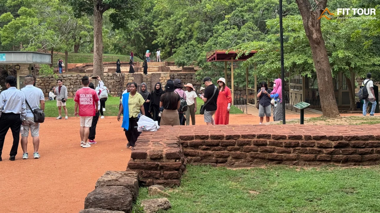 Pháo Đài Sigiriya: Cung Điện Trên Đá Thế Kỷ V