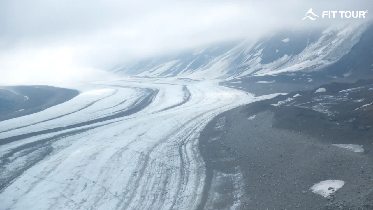 Hình ảnh khách hàng FIT TOUR khám phá vùng đất hoang dã Alaska