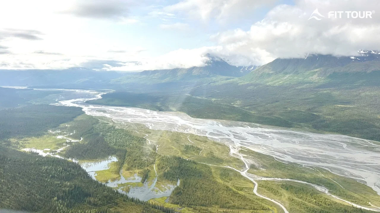 Hình ảnh khách hàng FIT TOUR khám phá vùng đất hoang dã Alaska