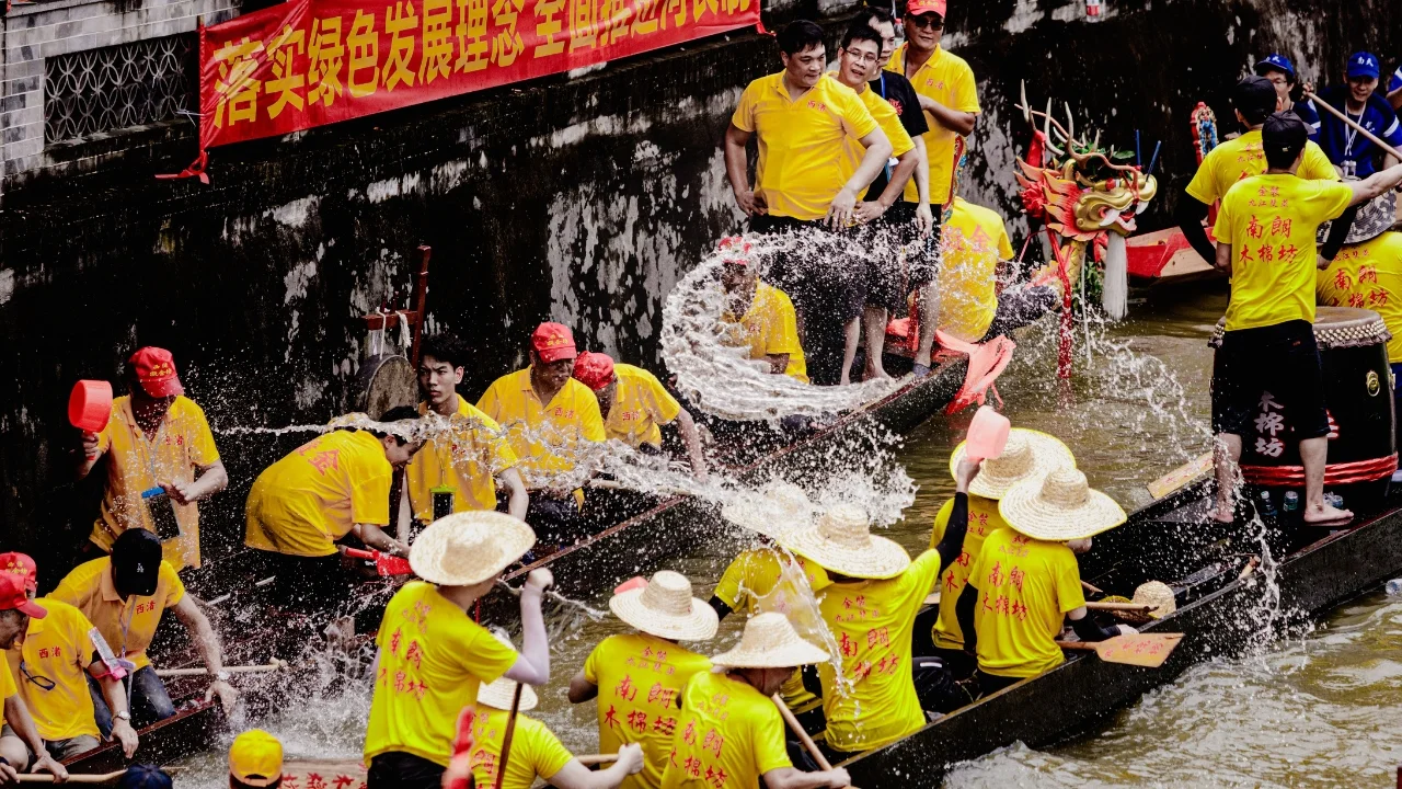 Tết Đoan Ngọ Trung Quốc: Nguồn Gốc, Phong Tục & Trải Nghiệm