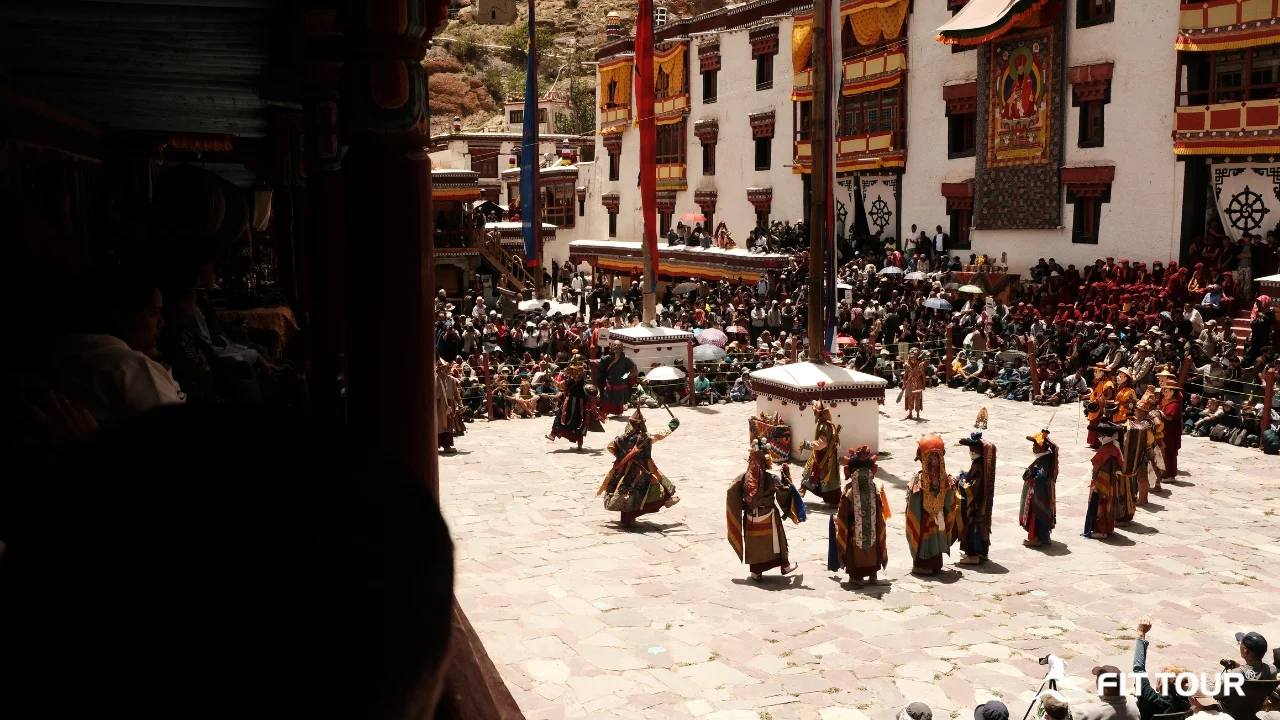 Toàn cảnh lễ hội Hemis tại sân tu viện Ladakh