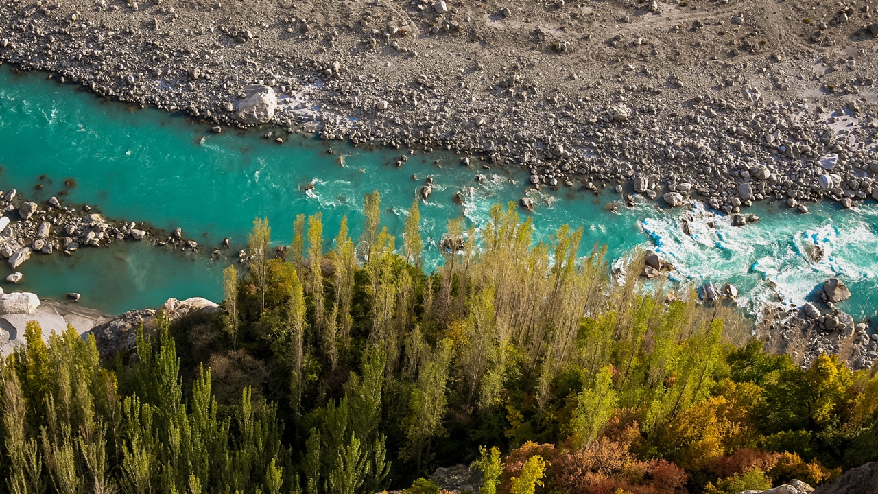 Con sông Gilgit xinh đẹp từ trên cao