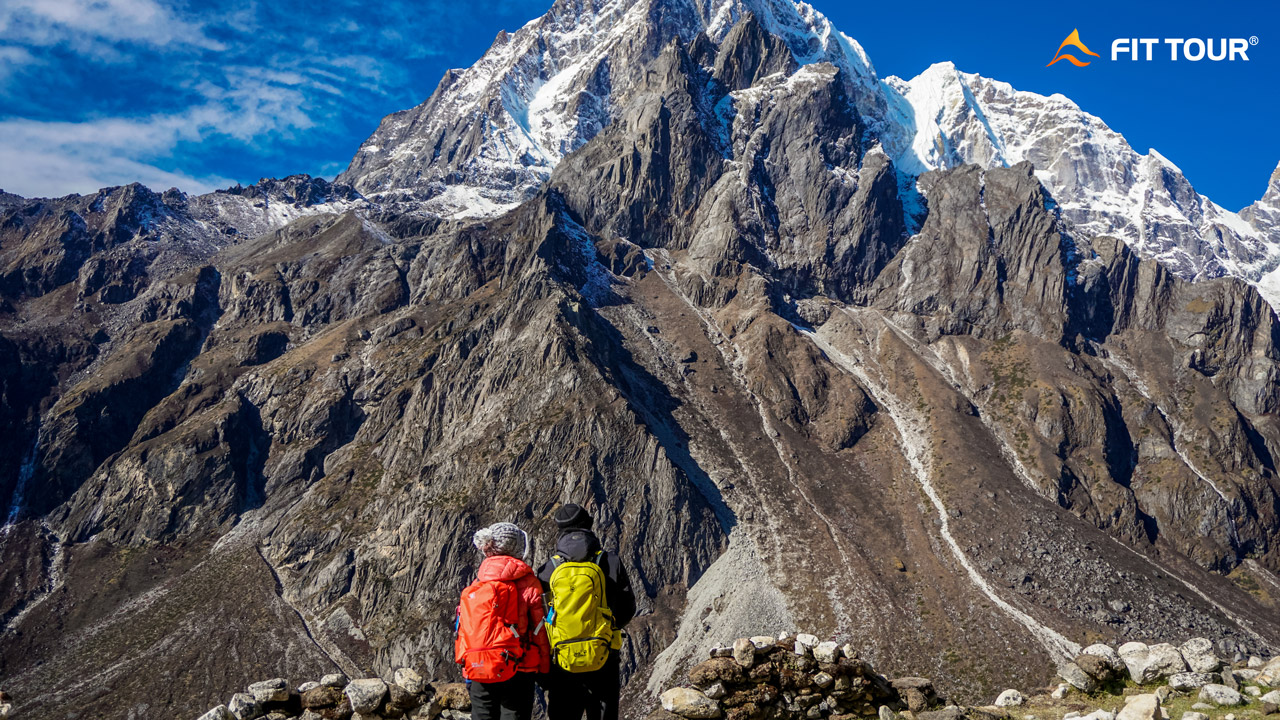 Du khách Fit Tour trek EBC