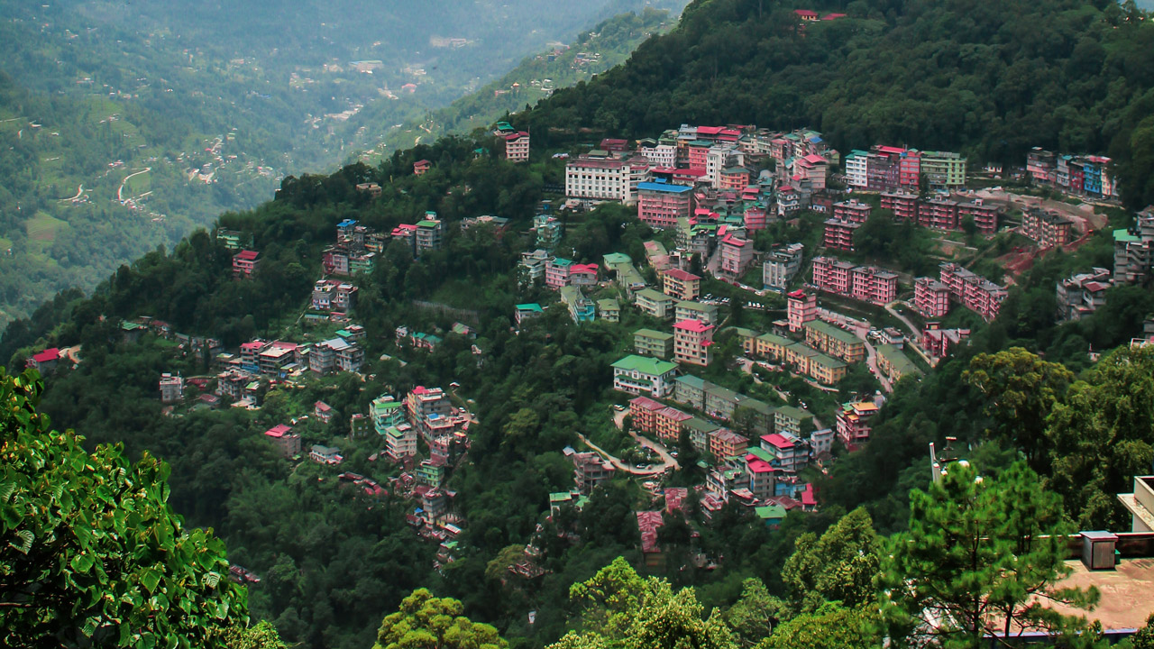 Thủ phủ Gangtok ngắm từ đồi cao