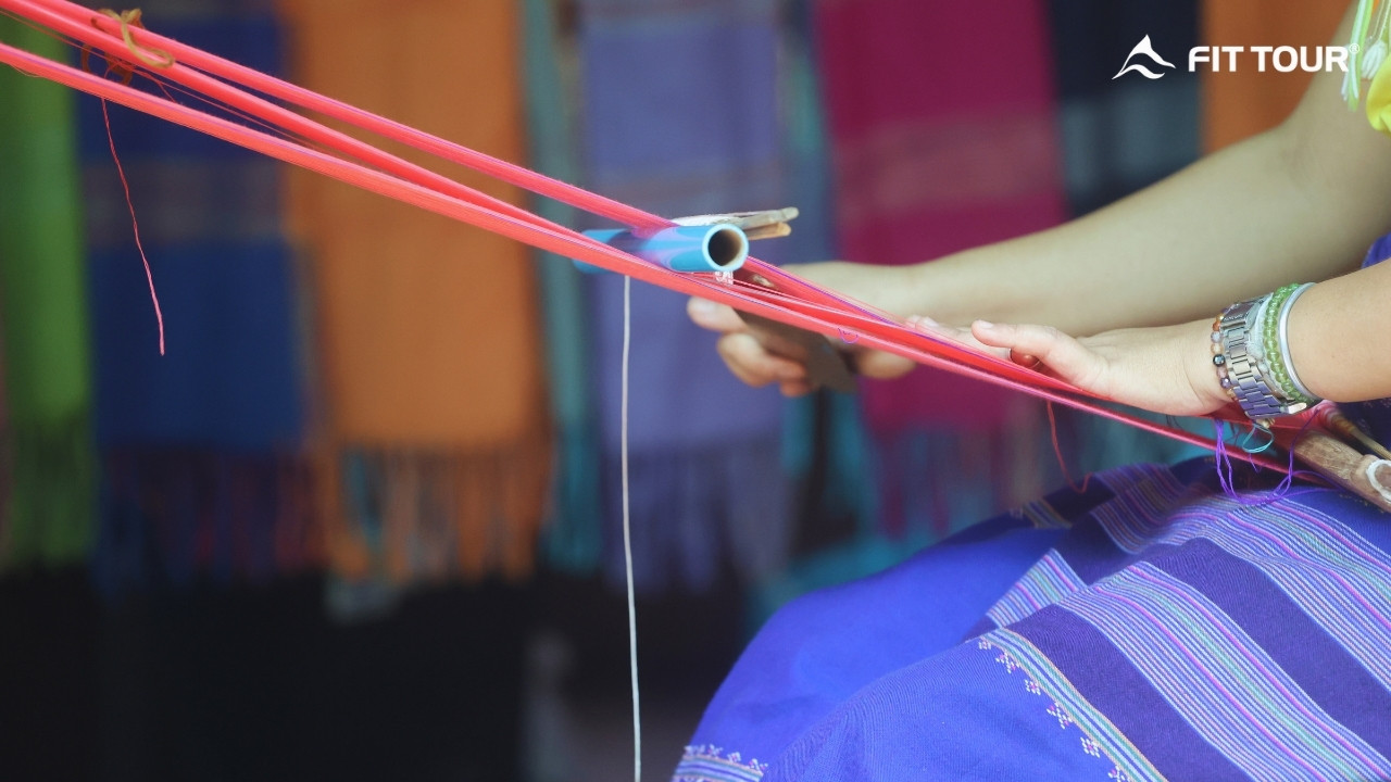Nghệ Thuật Dệt Vải Thủ Công Căng Dây